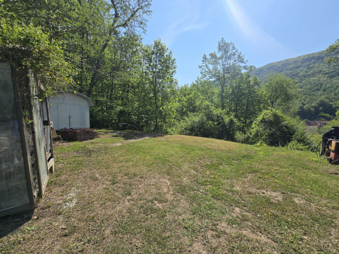 Listing Image 18