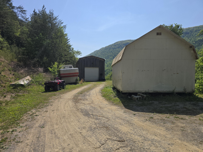 Listing Image 24