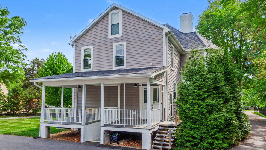 Listing Image 8