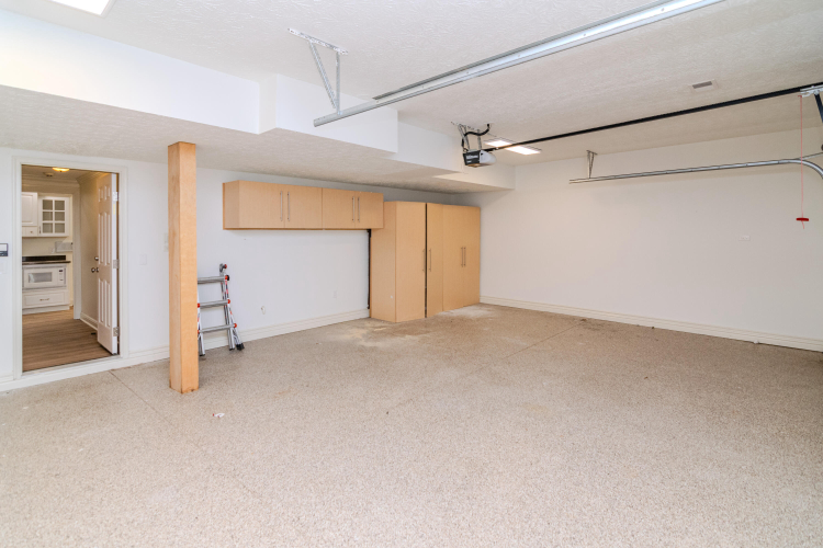 Listing Image 52