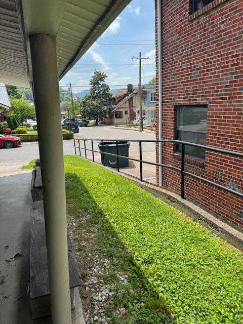 Listing Image 17