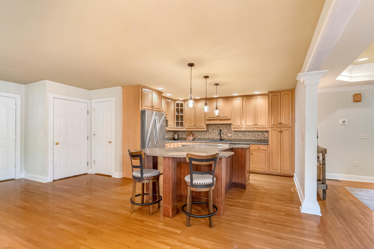 Listing Image 13