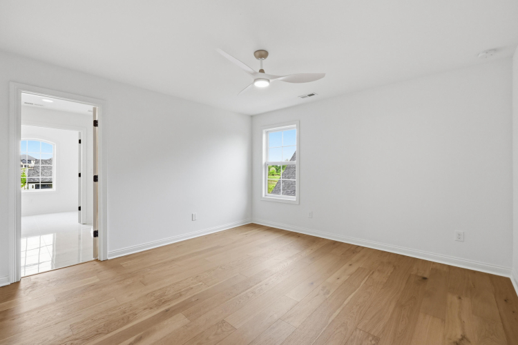 Listing Image 54