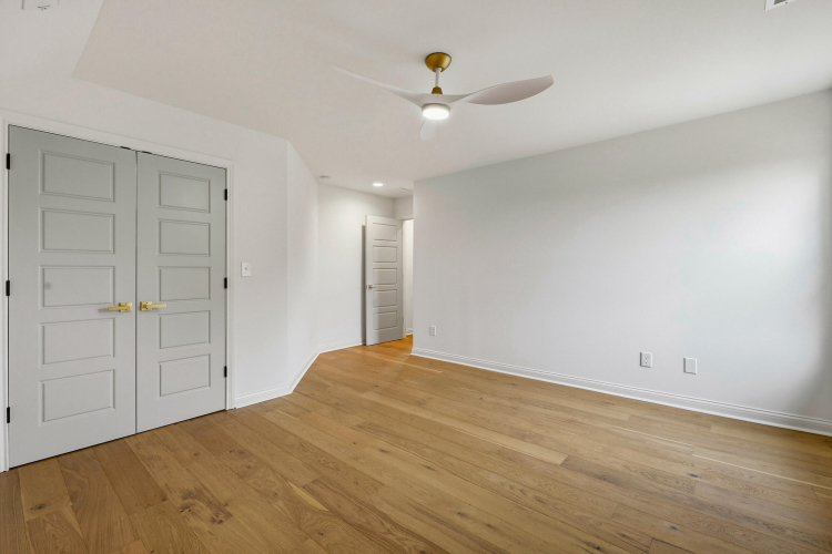 Listing Image 65