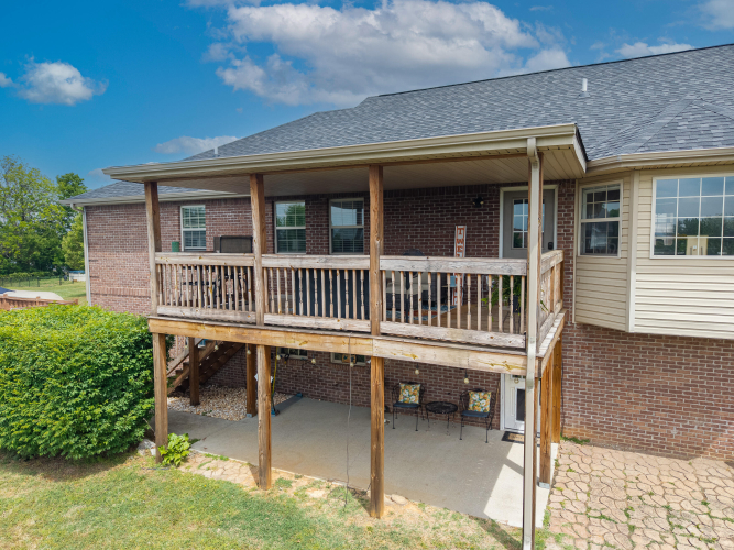 Listing Image 14