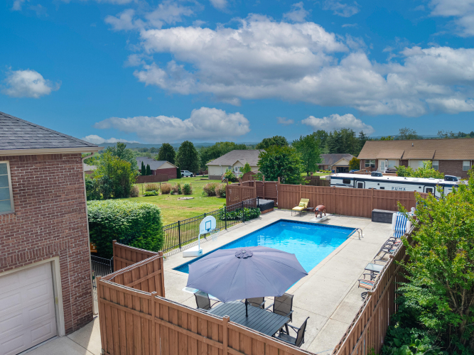 Listing Image 15