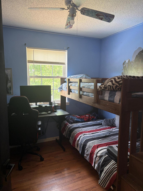 Listing Image 16