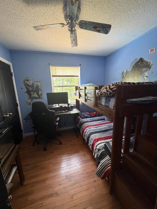 Listing Image 18