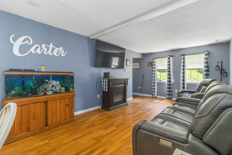Listing Image 52