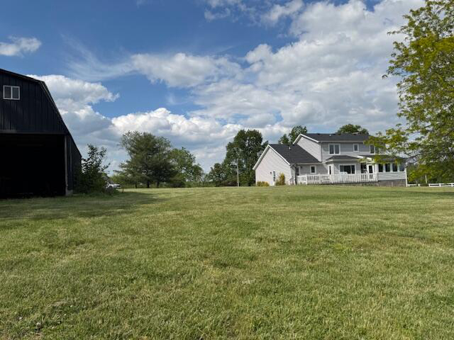 Listing Image 4