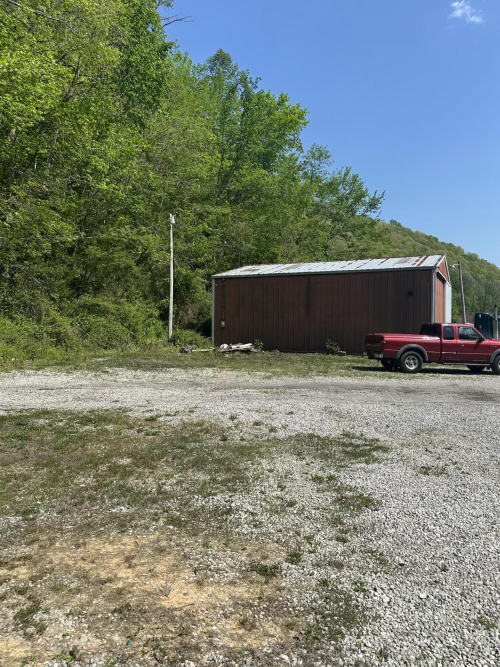 Listing Image 6