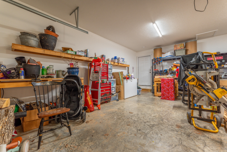 Listing Image 44