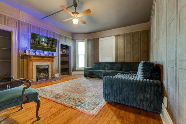 Listing Image 14
