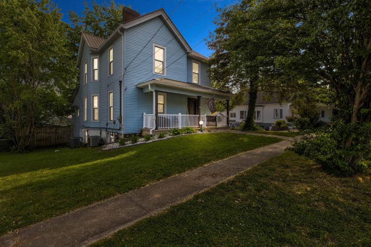 Listing Image 5