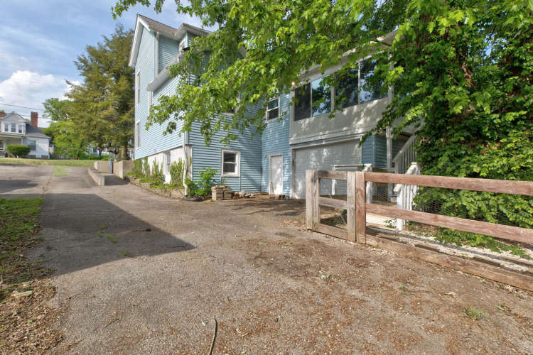 Listing Image 42