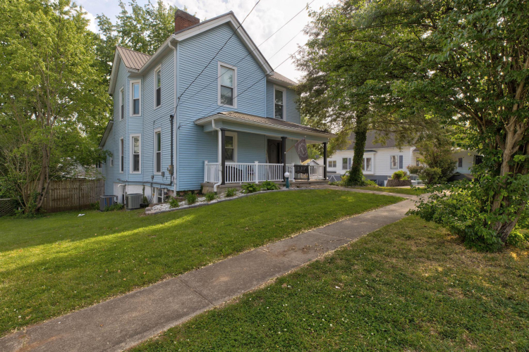 Listing Image 6