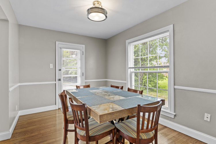 Listing Image 13