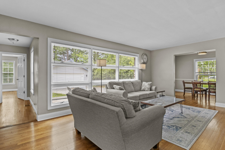Listing Image 20