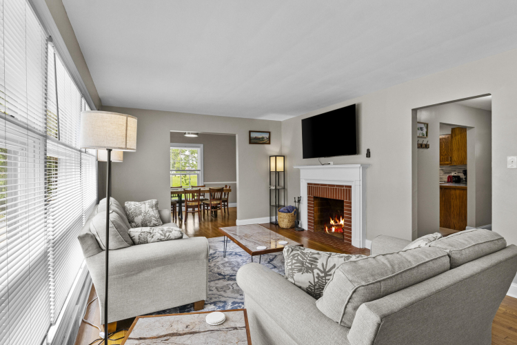 Listing Image 22