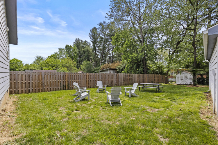 Listing Image 46