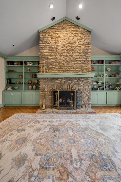 Listing Image 11