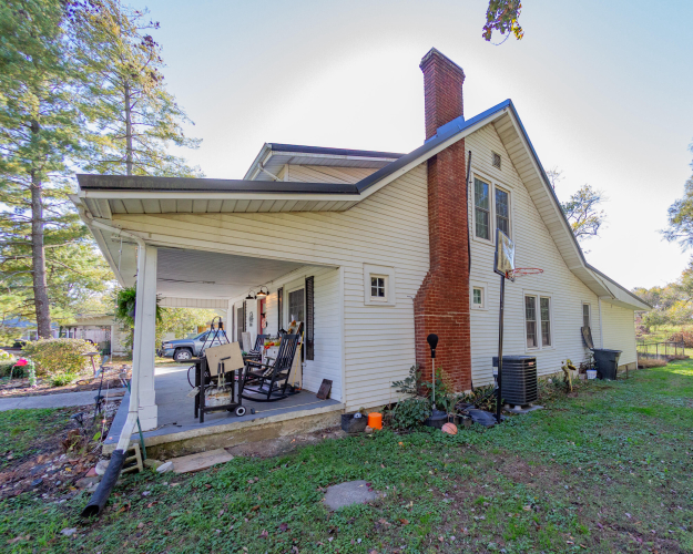 Listing Image 3
