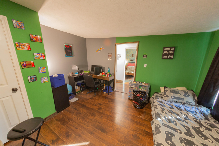 Listing Image 31