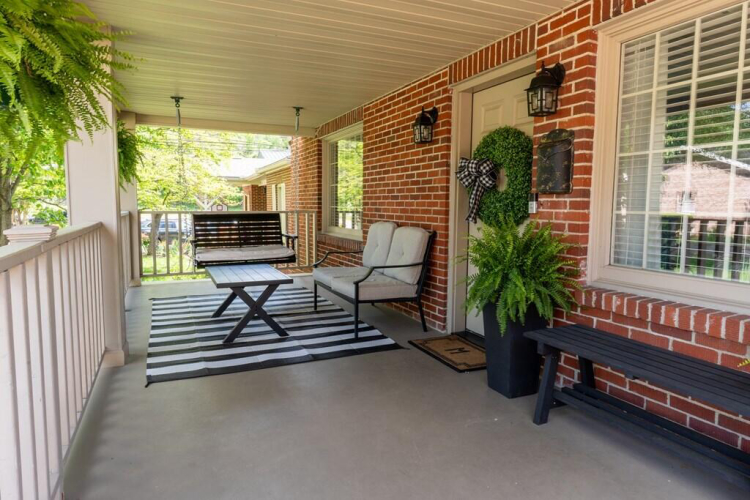 Listing Image 5