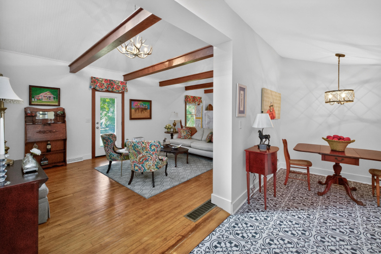 Listing Image 61