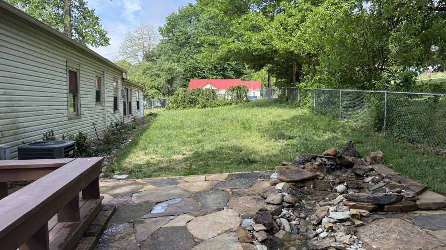 Listing Image 16