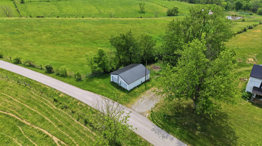 Listing Image 11