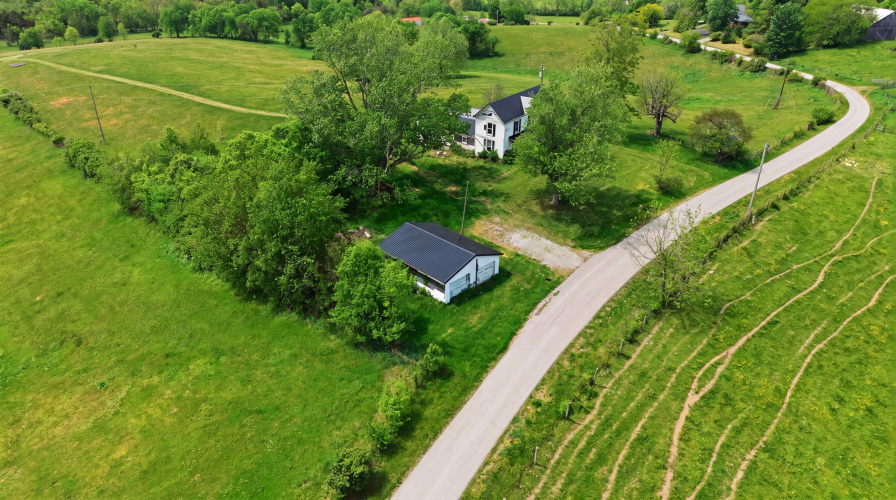 Listing Image 12