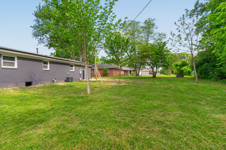 Listing Image 20