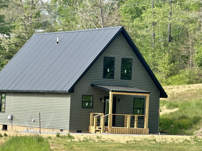 Listing Image 4
