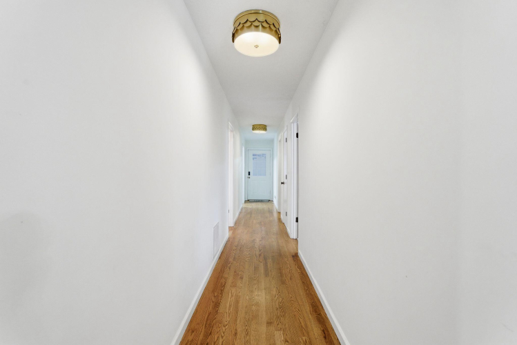Listing Image 106