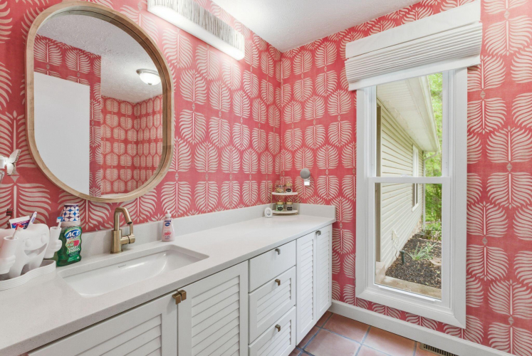 Listing Image 128