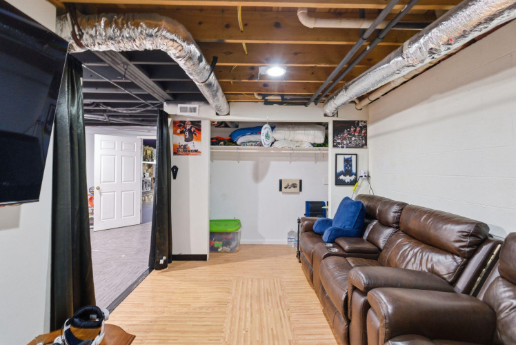 Listing Image 150