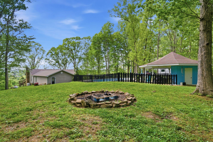 Listing Image 173