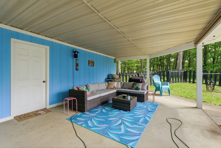Listing Image 73