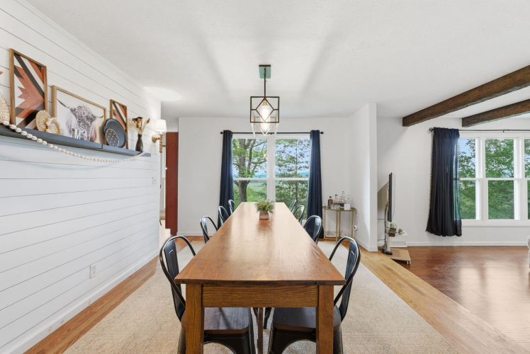 Listing Image 80