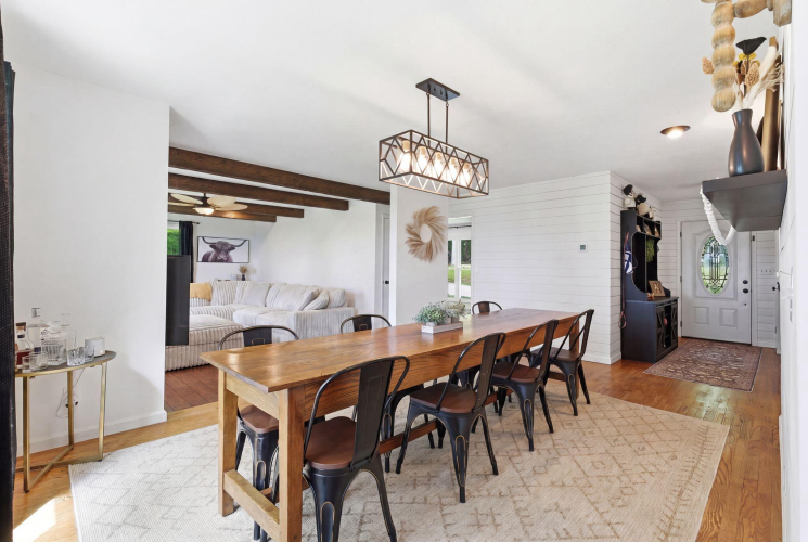 Listing Image 82