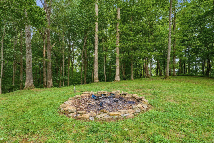 Listing Image 90