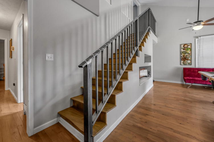 Listing Image 22