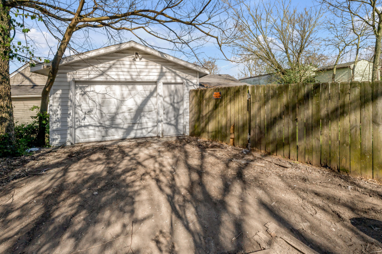 Listing Image 43