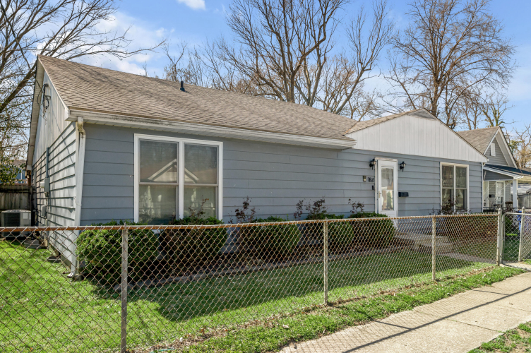 Listing Image 51