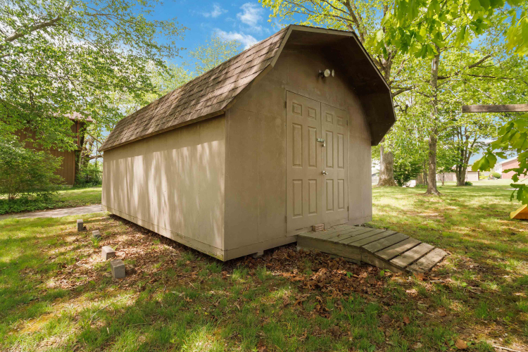 Listing Image 14