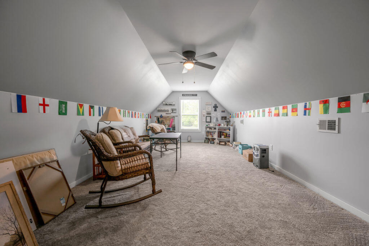 Listing Image 33