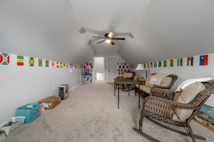 Listing Image 34