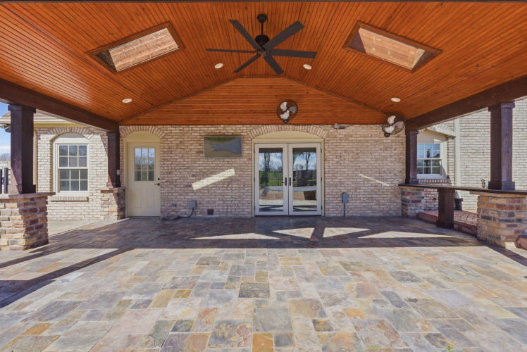 Listing Image 72