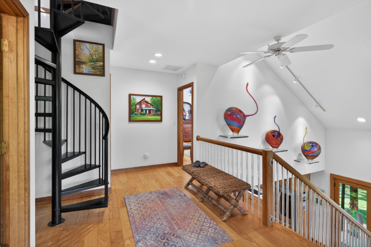 Listing Image 27